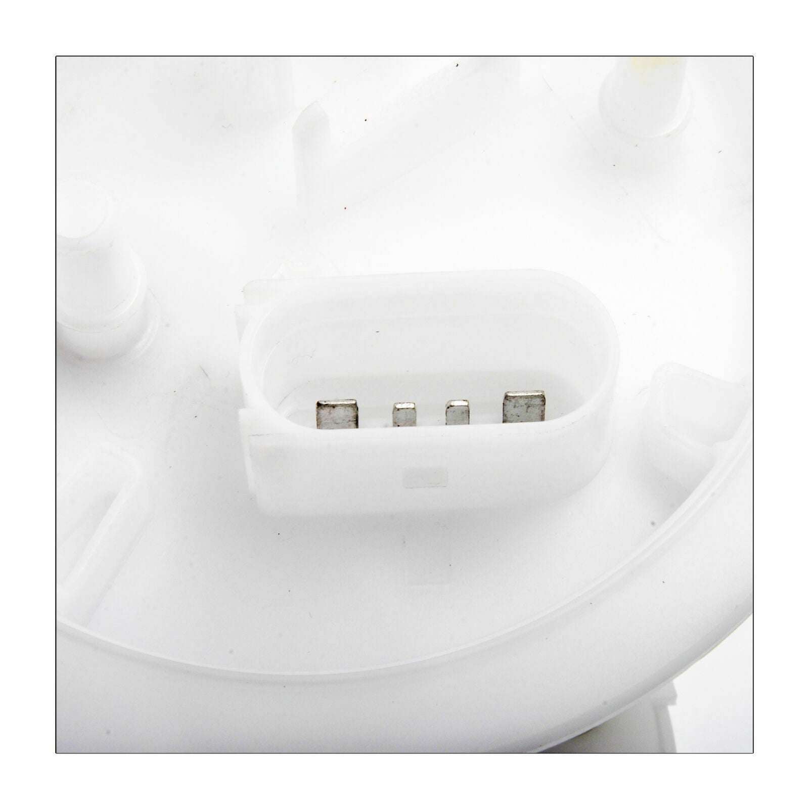 BOMBA DE GASOLINA UDI A4 QUATTRO RS4 2.0L 3.2L 4.2L 05-09