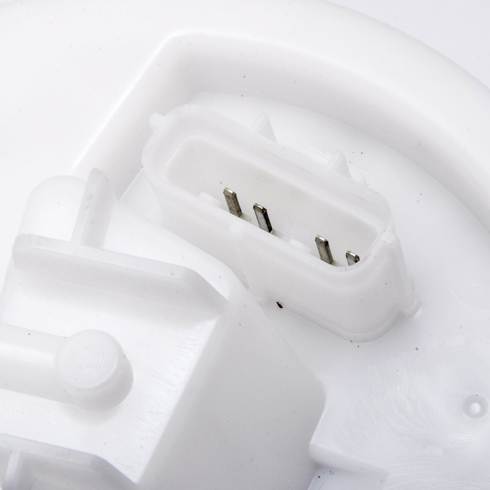 BOMBA DE GASOLINA MAZDA 3 2010 2013