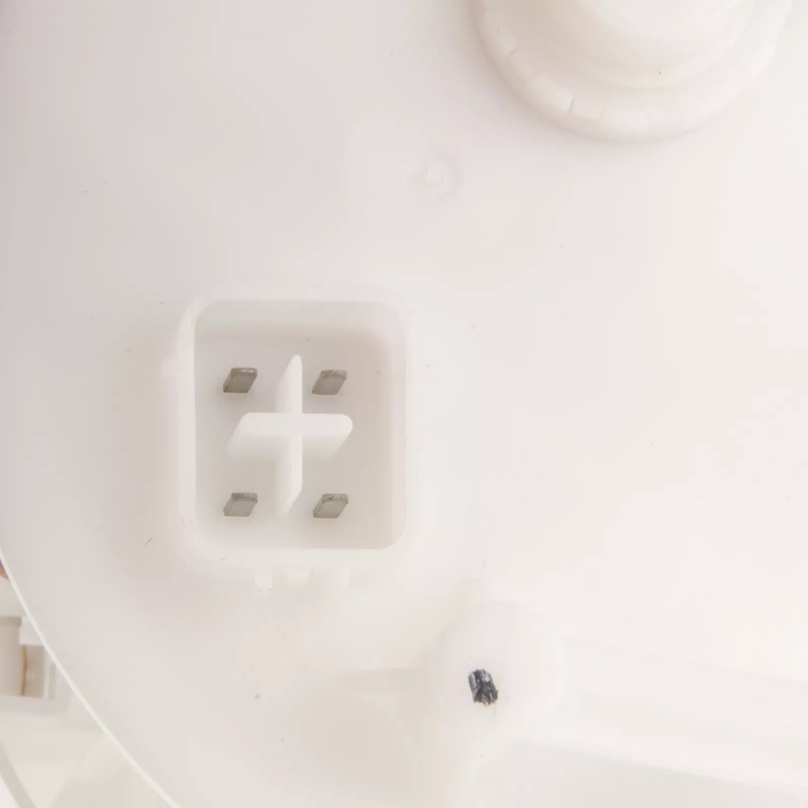 BOMBA DE GASOLINA SUZUKI APV L4 1.5 1.6 05-17