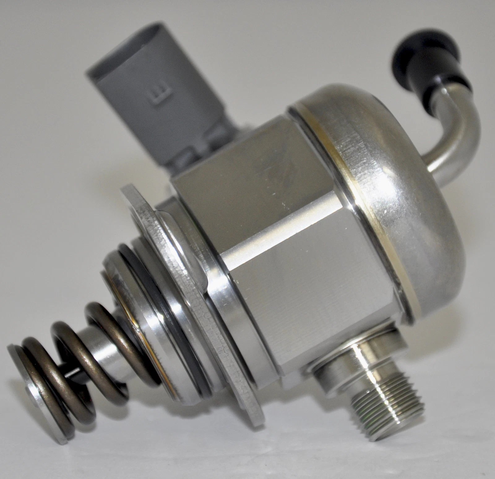 BOMBA DE INYECCION DIRECTA GDI VOLKSWAGEN JETTA 15-16