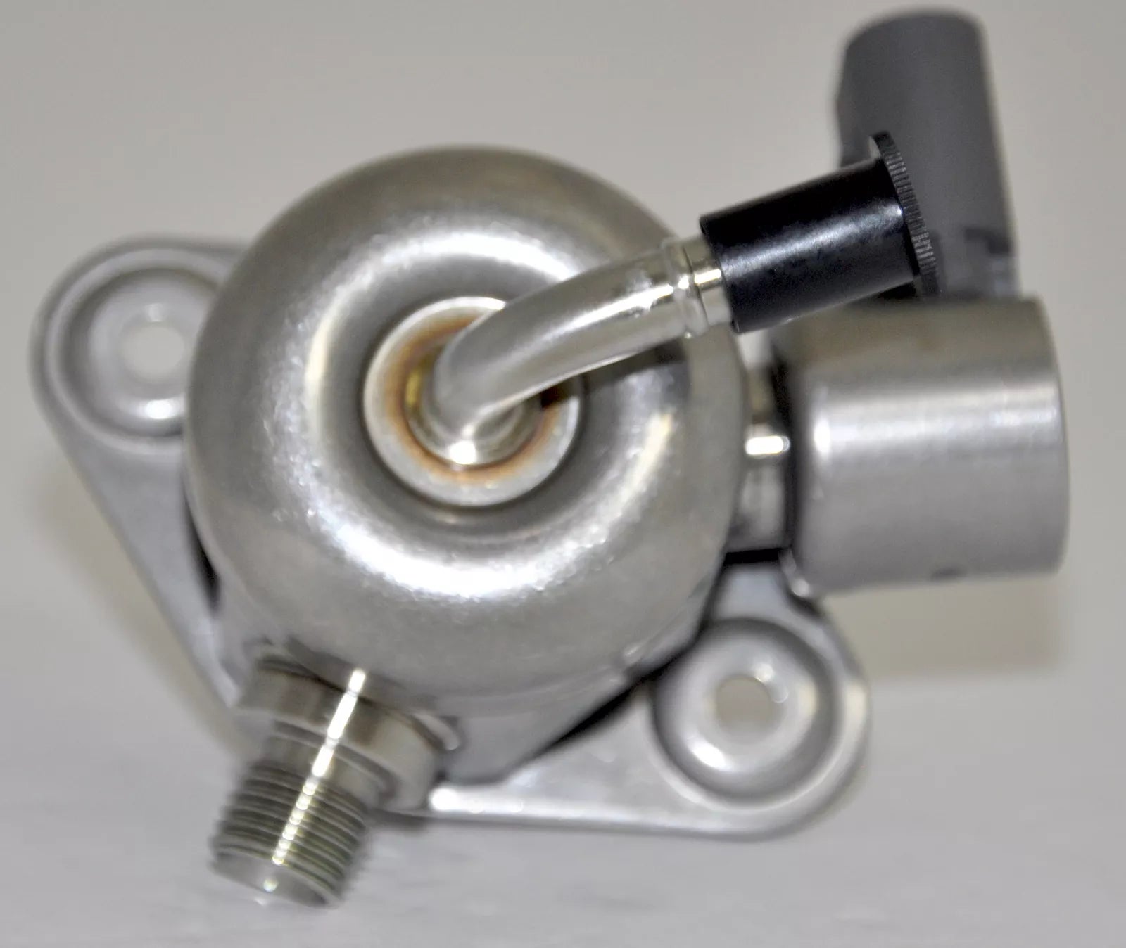 BOMBA DE INYECCION DIRECTA GDI VOLKSWAGEN JETTA 15-16